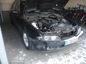 BMW 520 iA Touring Unfallfahrzeug, Motor und Getriebe i.O.