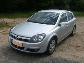 Opel Astra Limo BJ 2005 35100km