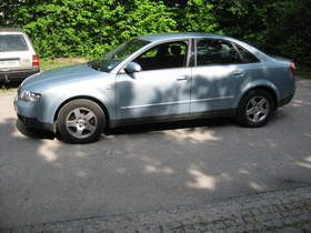 Audi A4 1.6 Klimaautomatic,SONY MP3 CD ,WR NEU SR NEU