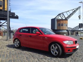 Scheckheft gepflegter BMW 116i 5-türig rot zu verkaufen