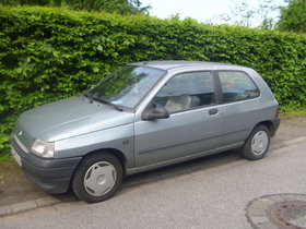 Renault Clio mit TÜV und HU bis 11/13