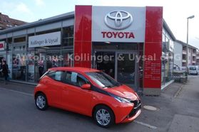 TOYOTA Aygo x-play touch