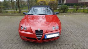 Alfa Romeo Spider 2.0 JTS Rot