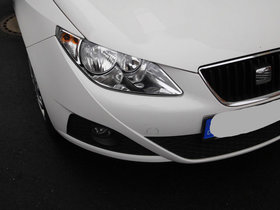 Seat Ibiza SC 1.4 16V Style Weiß 86 PS 52.295 km 8fach bereift