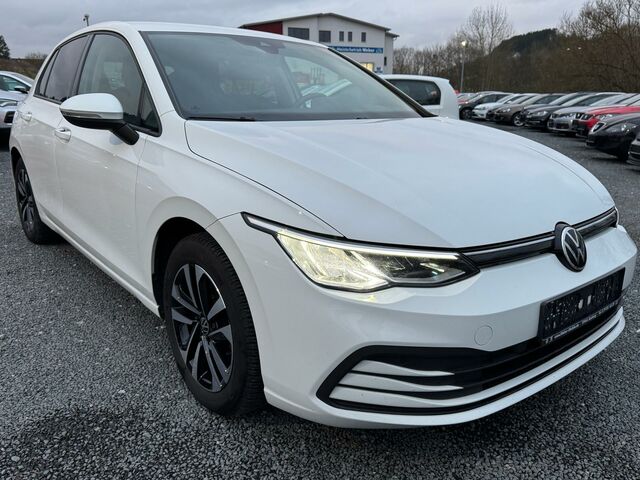 Volkswagen Golf 2.0 TDI VIII Lim UNITED PDCvo hi APP FRONT SPRACHSTEUERUNG