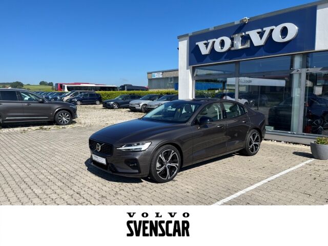 Volvo S60 Ultimate Dark AWD B5 Benzin EU6d digitales Sitze