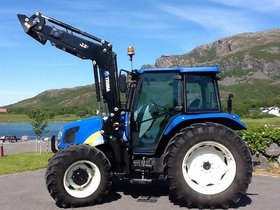 NEW HOLLAND T-5060 DLX + Frontlader