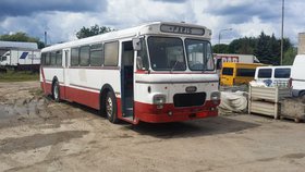 Oldtimer Reisebus Volvo B715 (1966)