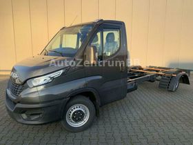 IVECO 72C180 HiMatic Fahrgestell DAB+ Navi Voll-LED